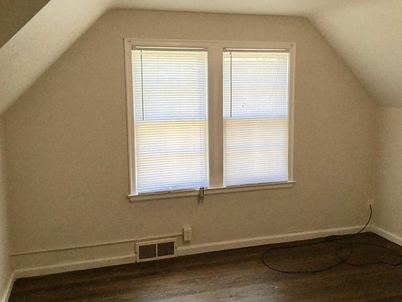 2nd image of 701 W Ewing Ave