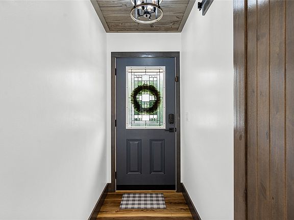 4th image of 153 Rock Moss Dr
