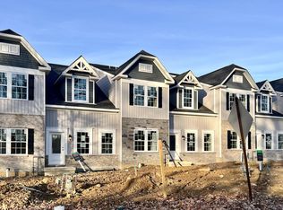 121 Blue Bird Ln, Sarver, PA 16055