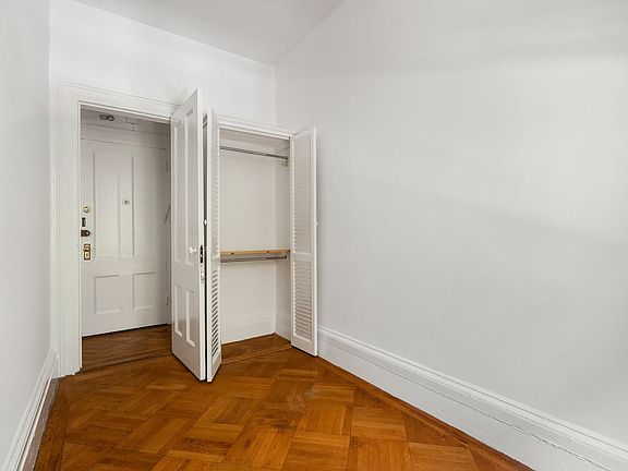 2nd image of 129 W 12th St APT 3