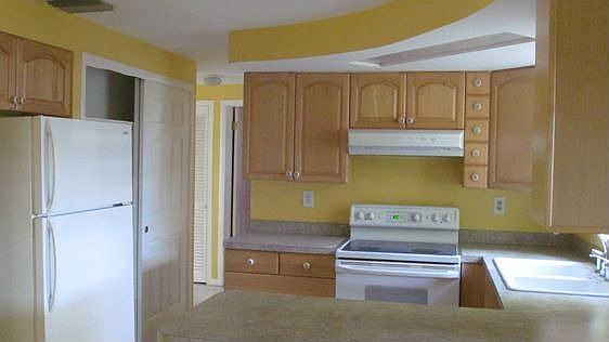 2nd image of 4338 Beacon Square Dr