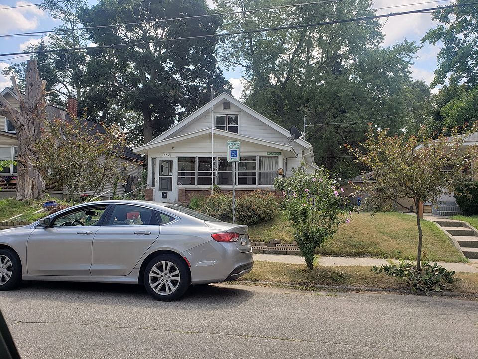 1st image of 1062 Dickinson St SE