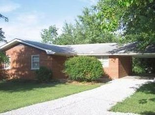 506 N Henry Clay Blvd, Ashland, MO 65010