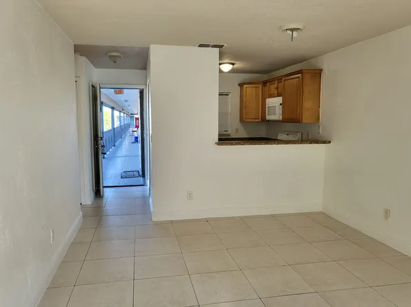 101 S Peninsula Dr APT 101, Daytona Beach, FL 32118