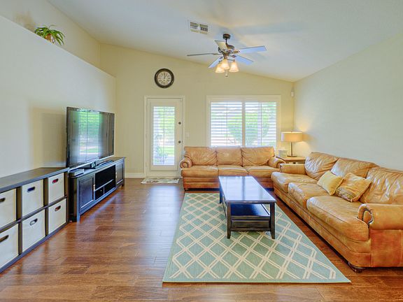 4th image of 8210 W Tonopah Dr