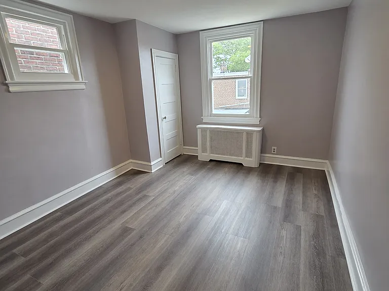 263 W Godfrey Ave — Photo 4