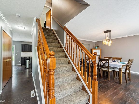4th image of 243 Simon Ln
