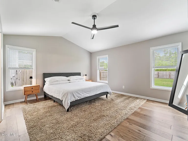 242 Legacy Ln — Photo 20