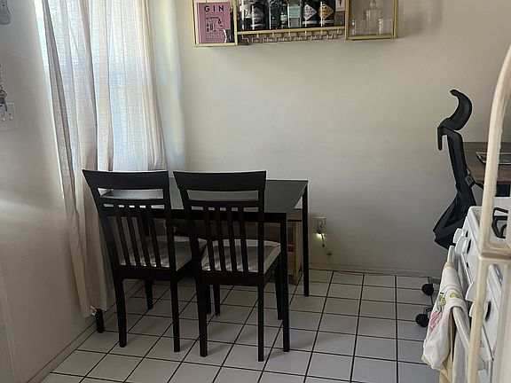 4th image of 1142 Oliver Ave #1142