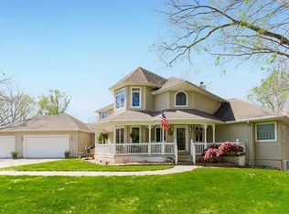 27935 W 95th St, De Soto, KS 66018