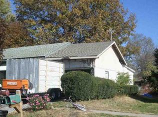 411 East St, Lathrop, MO 64465