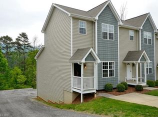 17 Union Chapel Rd, Weaverville, NC 28787