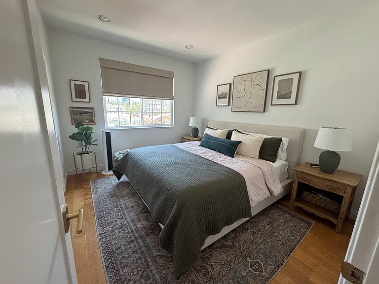 945 N Hudson Ave #204 — Photo 8