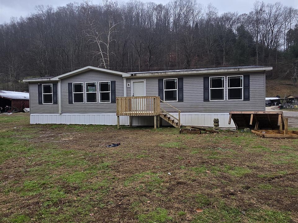 1st image of 35 Lakeshore Dr