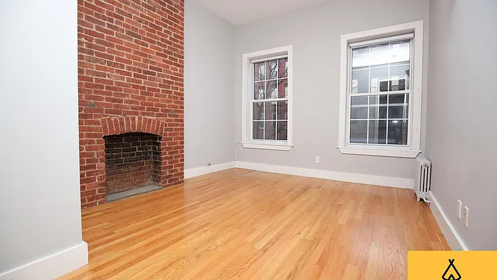 Rented by Nooklyn NYC LLC | media 1