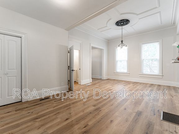 3rd image of 874 Fletcher Ave