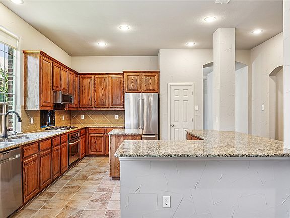 4th image of 8704 Dayton Dr
