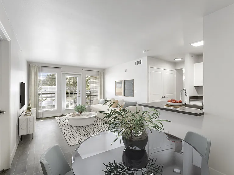 Maison's Landing Apartments — Photo 54