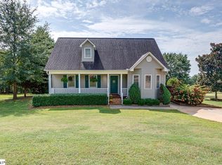 100 Hallmark Ln, Easley, SC 29640