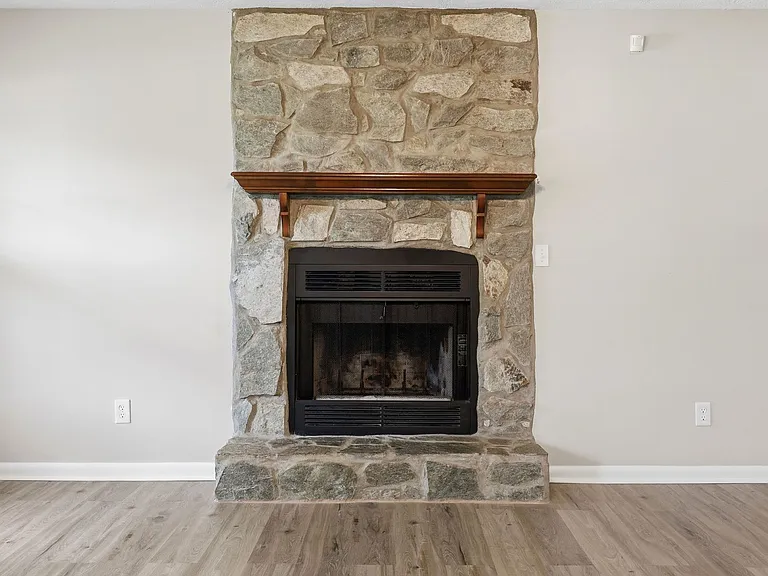 1104 Nan St — Photo 21