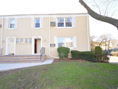71-48 252nd St, Bellerose, NY, 11426