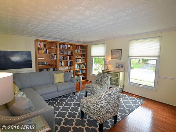 3rd image of 13008 Farthingale Dr