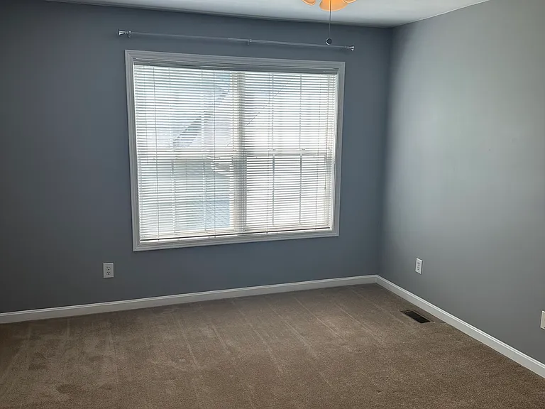 10006 Spring Gate Dr — Photo 12