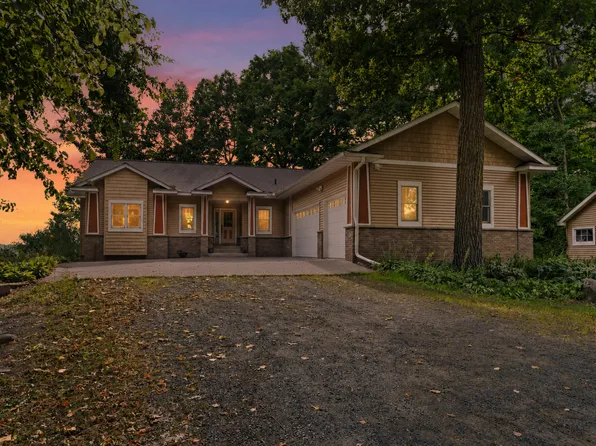 9840 Pine Shores Dr, Pine City, MN 55063