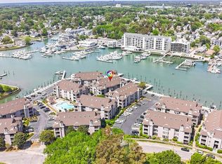 415 Harbour Point #306, Virginia Beach, VA 23451