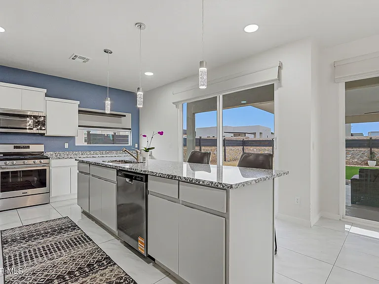 12044 Hidden Garden Pl — Photo 9