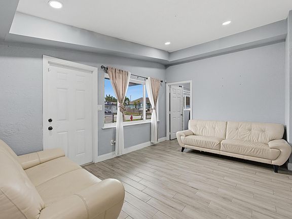 4th image of 4050 Browning Drive N