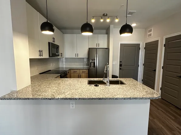 (undisclosed Address), New Braunfels, TX 78132