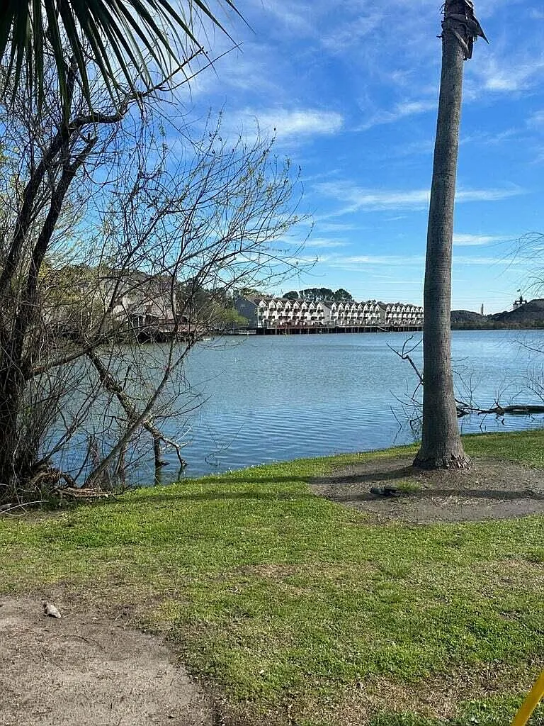 2 bed, 2.5 bath, 1520 sqft, $1,895 — Photo 4