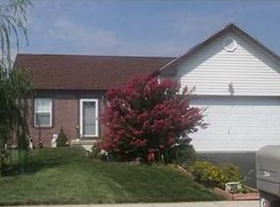 204 Wakefield Ave, Pataskala, OH 43062