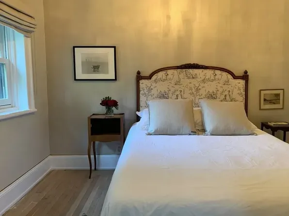 13 East 9th Street image 22 of 26