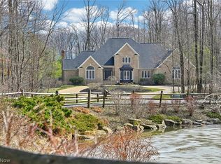 8215 Eagle Ridge Dr, Painesville, OH 44077