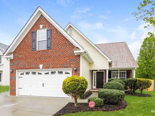 124 Dunbarton Ct, Winston Salem, NC 27107