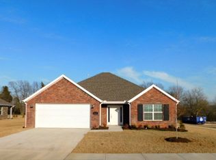 468 N Yona Ln, Fayetteville, AR 72703