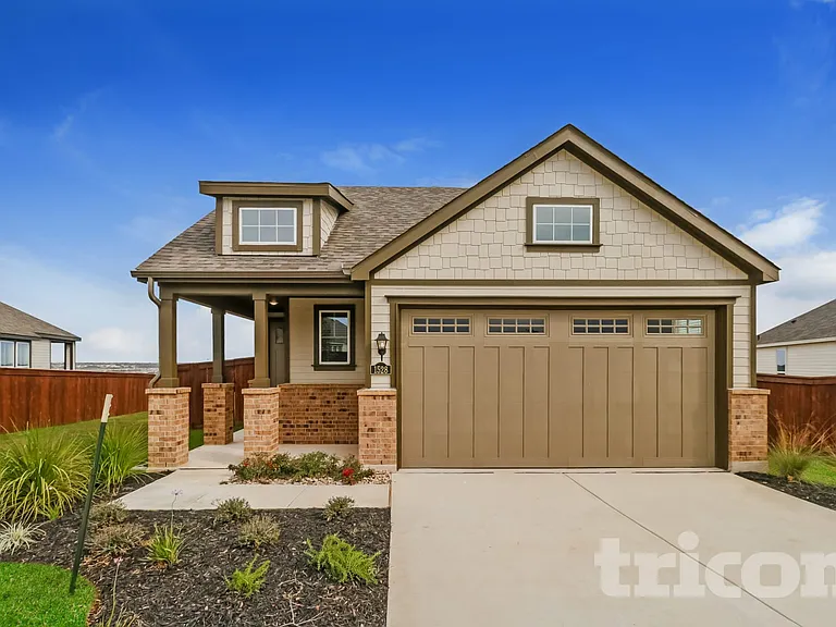 1528 Palo Verde Way — Photo 1