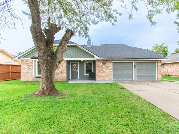 15707 Amapola Dr, Houston, TX 77083