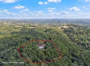 202 Silver Ridge Rd, Eureka Springs, AR 72632