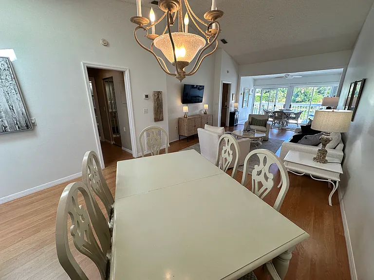 517 Woodstork Cir — Photo 5