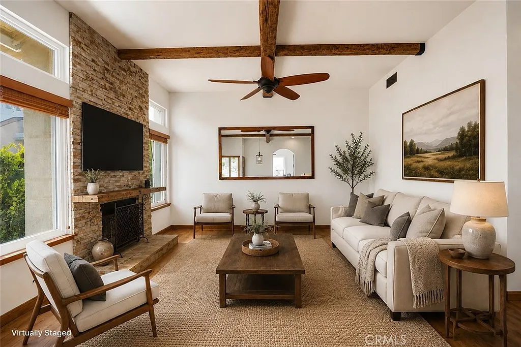 3 bed, 2.5 bath, 1809 sqft, $4,500 — Photo 1