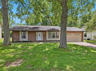 700 Fort Henry Rd, Belleville, IL 62221