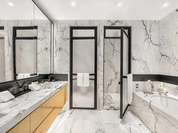 11 Beach Street image 13 of 22