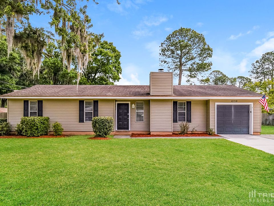 1st image of 10719 Lippizan Dr