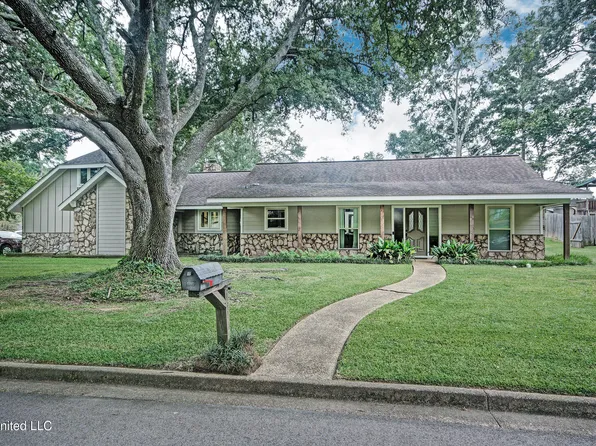 141 Post Hill Rd, Brandon, MS 39042