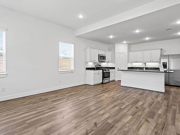5th image of 21639 Alberta Forest Cir