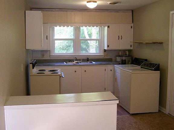 5th image of 1750 Yuma Rd