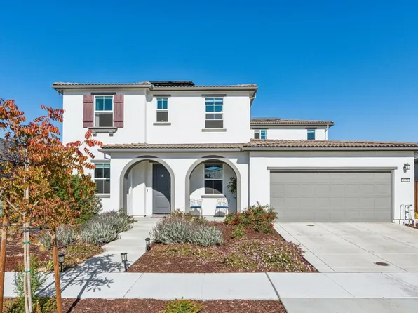 1850 Lotus Ct, Hollister, CA 95023